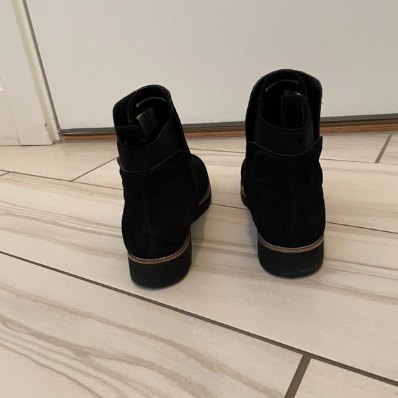 BLONDO Waterproof Bootie Black Suede - Picture 4 of 11